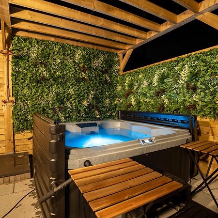 Cottage With Hot Tub Near Knockhill Saline Exterior foto